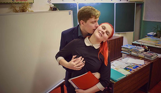 Школьник оттрахал российскую училку на уроке