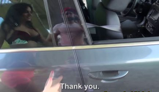 Она отдалася водителю за проезд