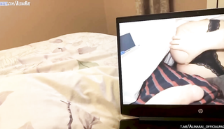 Жадная русская мамаша отсасывает сок из члена своего сыночка