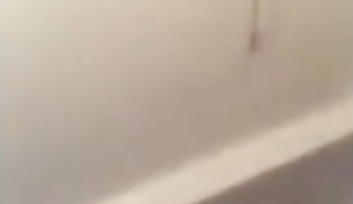 Горячая рыжая красотка взбешенно скакала на твердом стояке в домашней порнушке