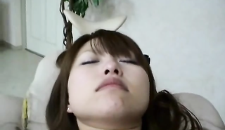 Жесткий доктор трахнул волосатую азиатку в больнице