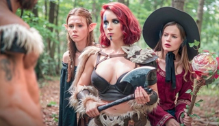 Жестко оттрахал молодую шлюху в узкую киску