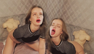 Шаловливая сводная сестра снимает горячее видео с новой секс-куклой Тантали