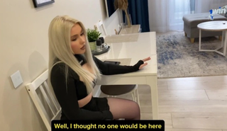 Борьба с сестрой закончилась горячим кремпаем в рот