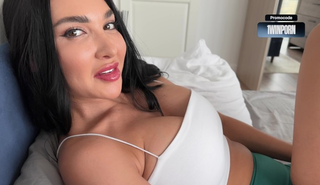 Шаловливая сводная сестра удовлетворяет сексуальные желания секстерапевта в постели